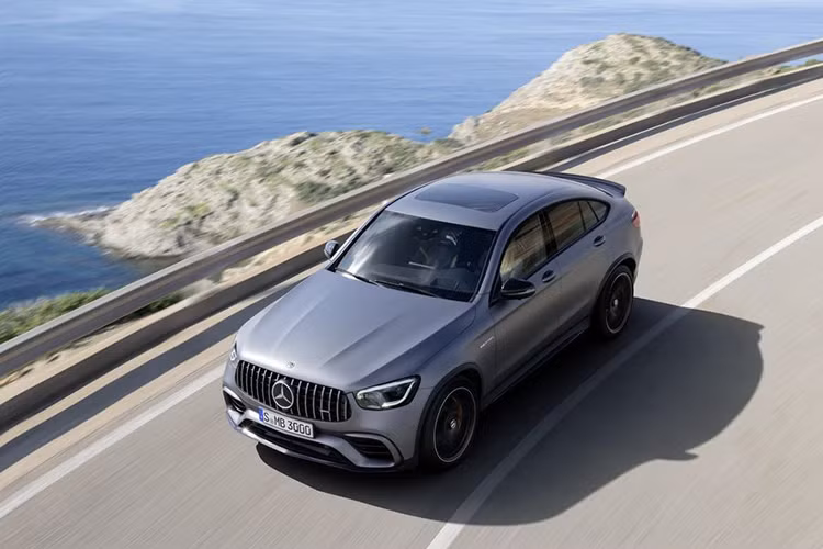 Tại thời điểm ra mắt, Mercedes-AMG cho biết GLC 63 S là chiếc SUV nhanh nhất thế giới khi hoàn thành 1 vòng trường đua “Địa Ngục Xanh” Nurburgring ở phía Bắc; North Loop với thời gian 7,49.369 phút.