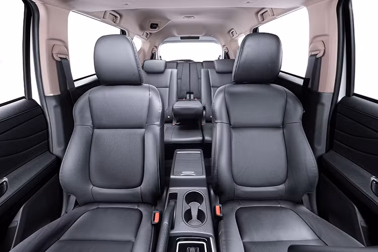 Mitsubishi Xpander phiên bản đặc biệt được lắp ráp tại Việt Nam, không những sở hữu những nâng cấp thiết thực, tiện dụng và phong cách, mang lại cho gia đình những hành trình trọn vẹn hơn...