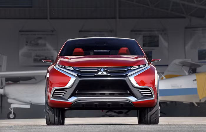 Rất có thể mẫu SUV cỡ nhỏ hoàn toàn mới này sẽ mang nhiều đường nét thiết kế thừa hưởng của bản Mitsubishi XR-PHEV II concept vốn là phiên bản ý tưởng quy tụ những đặc trưng thiết kế mới của xe Mitsubishi.