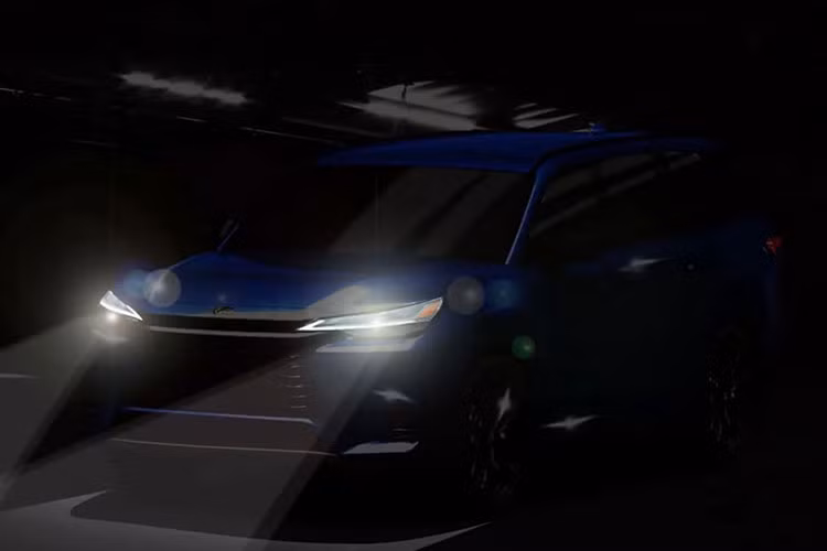 Hiện chưa có thông tin về kích thước cụ thể của tân binh mang thương hiệu Lexus. Trong khi đó, Toyota Grand Highlander 2023 sở hữu chiều dài 5.115 mm và chiều dài cơ sở 2.946 mm. Do đó, Lexus TX 2024 được dự đoán sẽ có chiều dài hơn 5 mét.