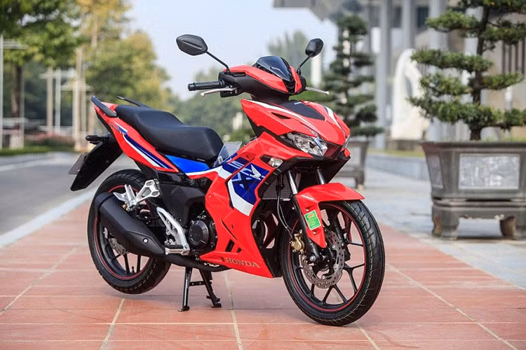 Honda Winner X giam tiep 3 trieu dong, 