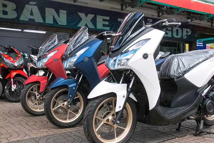 Hiện tại chưa có thông tin giá xe Yamaha LEXI S 2020 từ phía cửa hàng nhập khẩu tư nhân tại TP HCM. Tuy nhiên theo nhiều người đặt mua cho hay, xe sẽ có mức giá khá mềm.