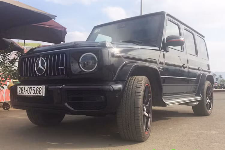 Theo thông tin từ phía nhà sản xuất Mercedes-Benz, chiếc xe chỉ mất 4,5 giây để tăng tốc từ 0-100km/h và đạt tốc độ tối đa 220km/h (có thể tăng lên thành 240km/h nếu đặt thêm gói tùy chọn AMG Driver's Package). Xe vẫn có 3 khóa vi sai, hộp số với chế độ cầu thấp và 3 chế độ offroad khác nhau: Sand, Trail và Rock.