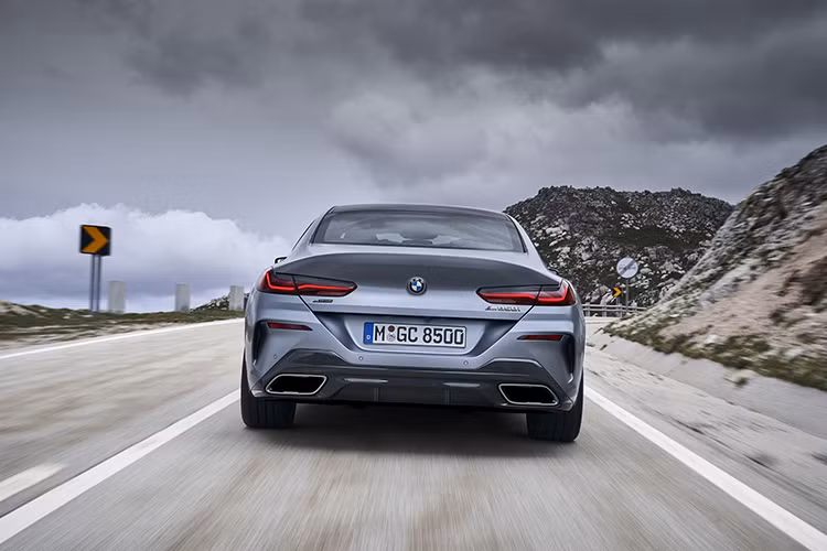 BMW 840d xDrive Gran Coupe phiên bản máy dầu 6 xy-lanh thẳng hàng (I6) dung tích 3.0L tăng áp cho công suất tối đa 320 mã lực tại 4.400 v/p và mô-men xoắn cực đại 680Nm đạt được tại dải vòng tua 1.750 –2.250 v/p. 0 - 100 km/h trong 5,1 giây trước khi đạt tốc độ tối đa 250 km/h. Tất cả các phiên bản đều sử dụng chung hộp số tự động 8 cấp Steptronic, và động cơ đạt tiêu chuẩn Euro 6 (EU6d‑TEMP).
