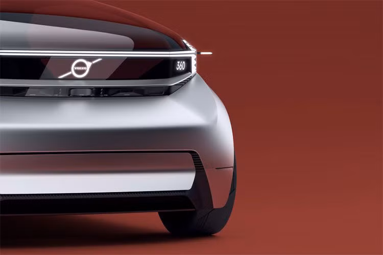 Để tạo điểm mạnh cho mẫu xe tự lái của mình, Volvo lấy ví dụ các chuyến bay từ New York tới thủ phủ Washington DC, Houston đến Dallas và Los Angeles tới San Diego. Theo Volvo, tất cả những chuyến bay này khi tính cả thời gian di chuyển đến sân bay, kiểm soát an ninh và thời gian làm thủ tục cộng lại thì lâu hơn nhiều so với việc di chuyển bằng ôtô.