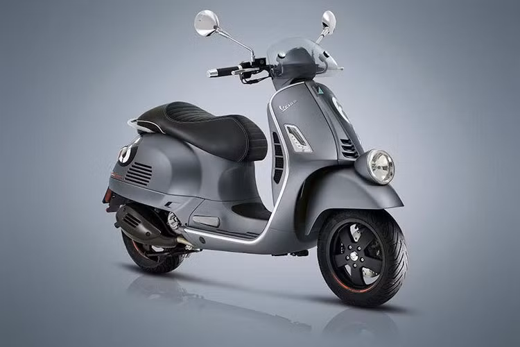 Dựa trên cơ sở chiếc Vespa GTV 300, mẫu xe ga Vespa Sei Giorni sau khi được sản xuất với số lượng giới hạn vào năm 2017 đã nhanh chóng "cháy hàng" bởi giá trị tôn vinh lịch sử cùng độ hiếm của mình.