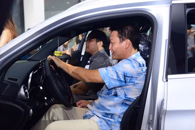 Nhằm đảm bảo chất lượng cho những chiếc xe đã qua sử dụng, Mercedes-Benz đã đưa ra các nguyên tắc bắt buộc: xe phải đạt 110 điểm kiểm tra kỹ thuật trở lên, sử dụng không quá 5 năm hoặc 100.000km.