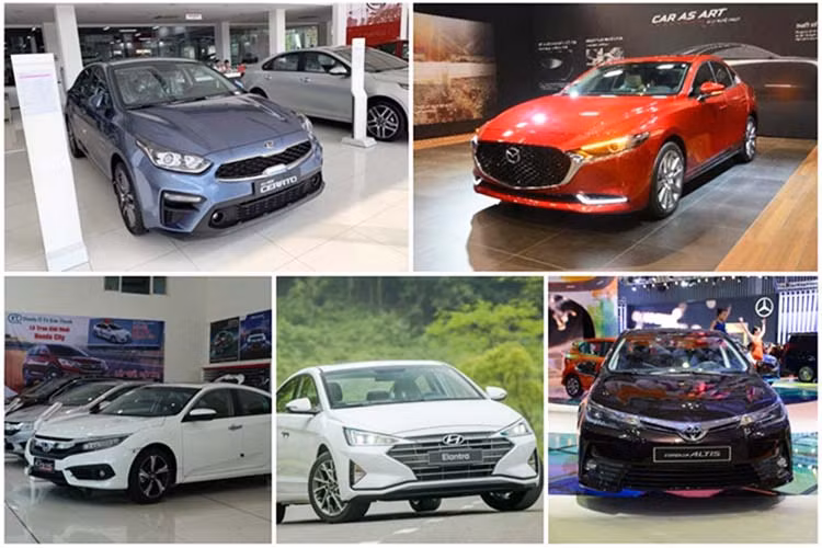 Phân khúc xe hạng C bán chạy nhất Việt Nam trong năm 2019 vừa qua vẫn là cuộc đua của những cái tên quen thuộc như Mazda3, Kia Cerato, Toyota Corolla Altis, Hyundai Elantra, Honda Civic. Nhìn một cách khái quát, thì đây vẫn là cuộc chiến thị phần của hai ông lớn Hàn Quốc và Nhật Bản. Mazda 3 vẫn dẫn đầu phân khúc, Kia Cerato vẫn bám đuổi ráo riết, thứ hạng các xe khác vẫn không có gì thay đổi so với tháng trước.