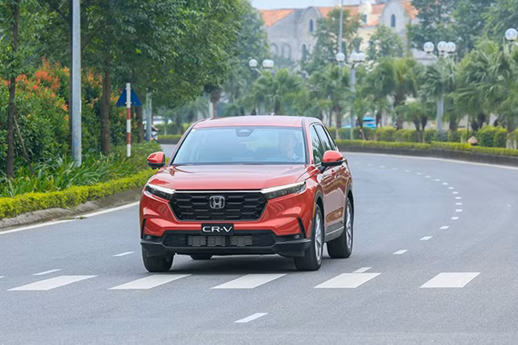 Honda giam gia oto cuoi nam, cao nhat toi 250 trieu dong