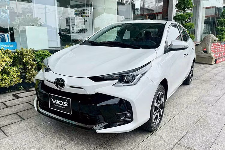 Phan khuc sedan co B tai Viet Nam - goi ten 