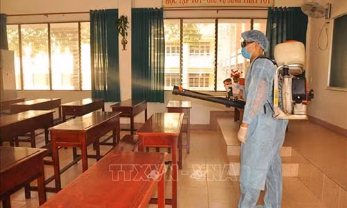 16 tinh, thanh pho cho hoc sinh di hoc tro lai tu ngay 17/2