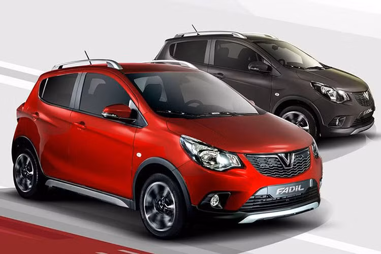 Trong tháng 12, với 1.753 xe được bán ra, Fadil có doanh số bán ít hơn tháng trước đó gần 800 xe và tụt xuống vị trí thứ 9. Tuy nhiên, tính lũy kế từ đầu năm đến nay doanh số VinFast Fadil bán được 24.110 xe vượt qua tất cả để trở thành mẫu xe ôtô bán chạy nhất Việt Nam năm 2021.