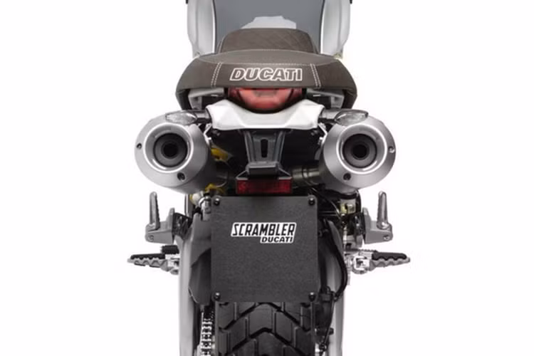 Trên Scrambler Evo mới, khối động cơ này sẽ vẫn được làm mát bằng không khí và nhiều khả năng sẽ được Ducati sửa đổi để đạt công suất khoảng 100 mã lực, nhằm đáp ứng được cả tiêu chuẩn khí thải Euro 4.