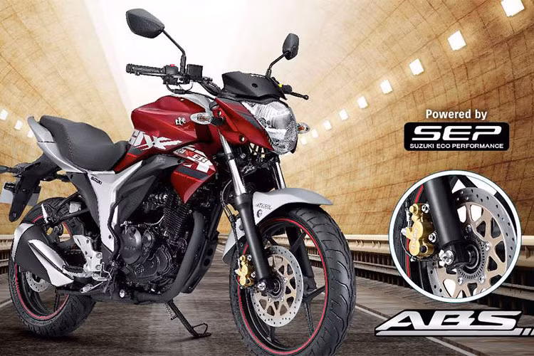 Ra mắt lần đầu vào năm 2014 tại Ấn Độ, Suzuki Gixxer 150 là mẫu naked-bike giá rẻ được tạo ra nhằm cạnh tranh với dòng Yamaha FZ và Honda CB Hornet 160R. Mới đây, phiên bản Suzuki Gixxer ABS 2018 trình làng mạnh mẽ và an toàn hơn hơn nhằm thu hút giới trẻ.
