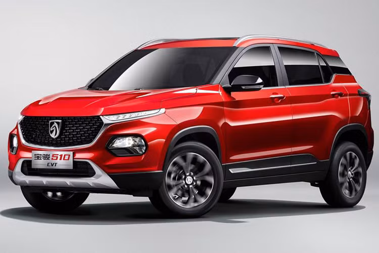 Với những cập nhật mới, giá xe Baojun 510 2019 khởi điểm từ 73.800 NDT (khoảng 249,4 triệu đồng) cho bản thấp nhất, bản cao hơn sẽ có giá từ 82.800 RMB (khoảng 279,8 triệu đồng). Tính đến thời điểm hiện tại, Baojun 510 chính là một trong những sản phẩm bán chạy nhất của hãng.