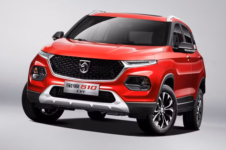  Xe ôtô Baojun 510 là một trong những mẫu xe dành riêng cho thị trường đông dân nhất thế giới khi được hãng General Motors của Mỹ hợp tác liên doanh với tập đoàn xe hơi SAIC (Trung Quốc). Mới đây, Baojun vừa bổ sung thêm cho dòng xe này phiên bản số tự động mới.