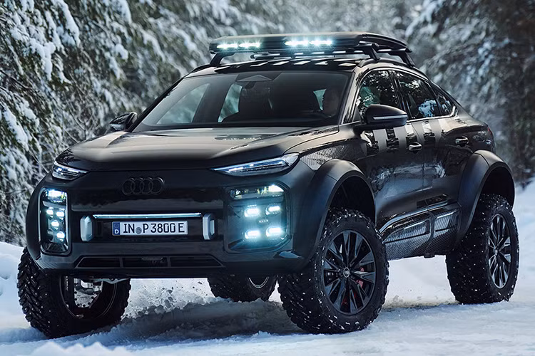 Audi vừa hé lộ một mẫu xe ý tưởng hoàn toàn mới mang tên Q6 e-tron Off road trên trang Facebook chính thức của mình. Chiếc xe Audi Q6 e-tron Offroad mới này vừa được ra mắt tại giải trượt tuyết Hahnenkamm World Cup 2025 ở Kitzbuhel, Áo.