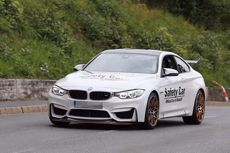 Tuy nhiên, BMW chưa công bố khối động cơ I6 3.0 lít tăng áp cho hiệu suất cụ thể là bao nhiêu. Nhưng chắc chắn một điều BMW M4 GTS đã sẵn sàng cho ngày ra mắt.