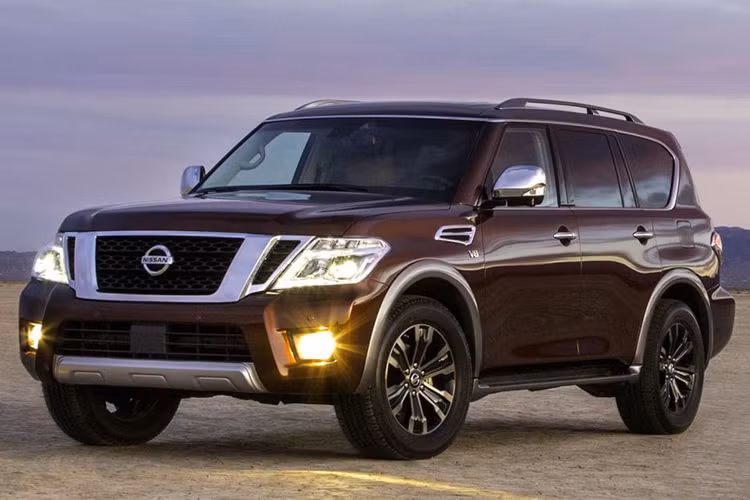 Hãng xe ôtô Nissan vừa chính thức giới thiệu phiên bản mới của dòng SUV cỡ lớn 8 chỗ Armada tại thị trường Mỹ. Mẫu xe SUV Nissan Armanda khá nổi tiếng tại một số thị trường trên Thế giới, tương tự như Toyota đã làm với Land Cruiser và Lexus LX570, mẫu xe này đã được sử dụng làm nền tảng để tạo ra chiếc SUV cao cấp Infiniti QX80.