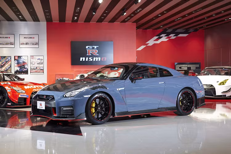 Nissan GT-R R35, 