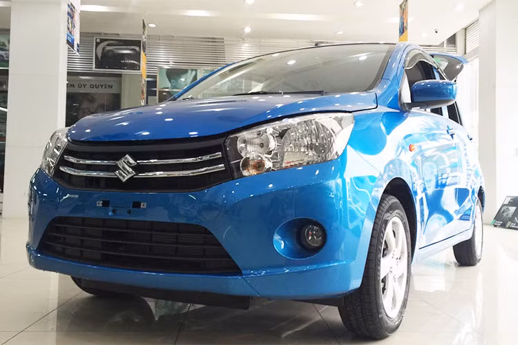 Thêm phiên bản số sàn giá thấp, Suzuki Celerio có thêm tiềm năng thúc đẩy doanh số nhờ cơ hội tiếp cận tốt hơn tới đối tượng kinh doanh dịch vụ chở khách. Mặc dù vậy, nếu Suzuki không điều chỉnh lại giá hoặc trang bị trên Celerio, tình hình bán hàng sẽ khó cải thiện và có khả năng "khai tử" sớm trước những đối thủ khác tại Việt Nam.
