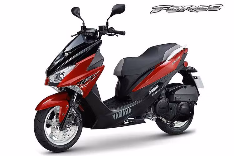 Dù không có hệ thống van biến thiên VVA, tuy nhiên động cơ này vẫn cho công suất khá ấn tượng 15PS, cùng với mô-men xoắn 14Nm. Tại thị trường xe máy Đài Loan, Force 155 2018 sẽ được Yamaha bán với 4 màu sắc và mức giá 90.500 Tân Đài Tệ (tương đương 70,6 triệu đồng).