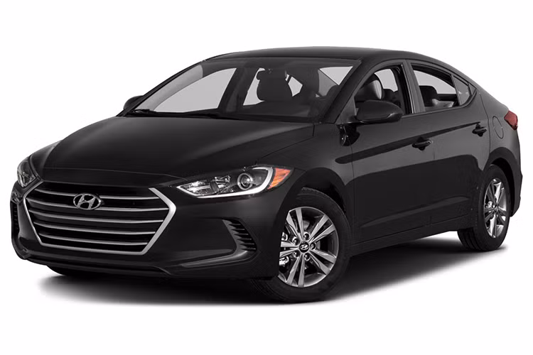 Chiếc Hyundai Elantra Sport này có thể đạt được tốc độ 100km/h trong vòng 6.5 giây. Và có thể nói rằng chiếc sedan nhỏ này rất đáng để lái.