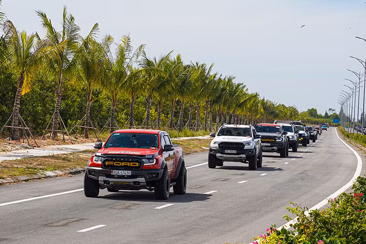 Hang tram xe Ford Ranger co mat tai Le hoi ban tai Viet Nam 2023-Hinh-5