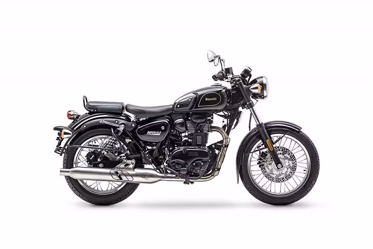 Kể từ khi được mua lại bởi tập đoàn Qianjiang của Trung Quốc, thương hiệu môtô Ý Benelli đã tập trung vào sản xuất các dòng xe mang kiểu dáng naked bike, sportbike và adventure với thiết kế hiện đại. Tuy mới đây, hãng xe máy Benelli đã chính thức chạy theo trào lưu retro đang rất được ưa chuộng với Benelli Imperiale 400.