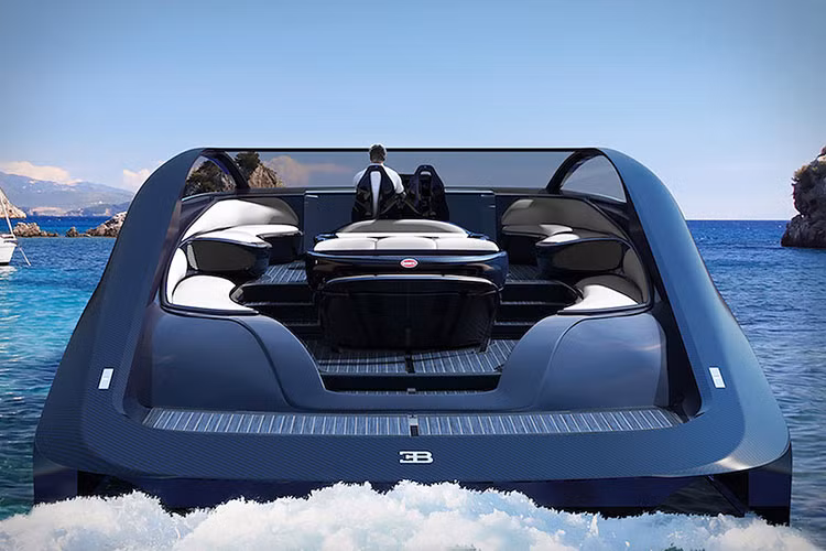 Bugatti Niniette 66 dự kiến sẽ có chiều dài khoảng 20,11m và có thẻ đạt tốc độ tối đa tới 44 hải lý/giờ hoặc tương đương với 81,5 km/h. Để có thể đạt được tốc độ này, du thuyền Bugatti Niniette 66 được trang bị động cơ MAN V8 có công suất từ 1.000 mã lực đến 1.200 mã lực.