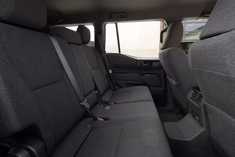 Về trang bị an toàn, Land Cruiser Prado thế hệ mới được trang bị gói an toàn chủ động Toyota Safety Sense 3.0 với các tính năng hỗ trợ lái như: Kiểm soát hành trình chủ động ở nhiều dải tốc độ, Hệ thống cảnh báo tiền va chạm với tính năng phát hiện người đi bộ, Đèn pha tự động, Hỗ trợ biển báo giao thông, Hỗ trợ lái xe chủ động và Cảnh báo chệch làn đường, giám sát điểm mù và Cảnh báo phương tiện cắt ngang phía sau.