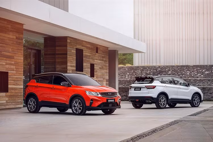 Mải mê với chiến lược mở rộng ra quốc tế, nhưng Geely không hề quên nghĩa vụ đối với thị trường nội địa Trung Quốc của mình, mới đây họ đã chính thức cho ra mắt mẫu xe crossover cỡ C có tên Geely Bin Yue mới.