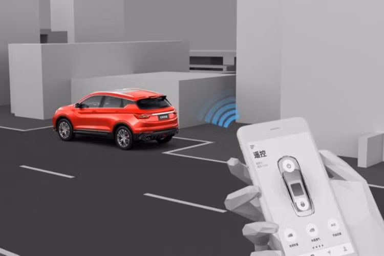 Bên dưới nắp capô, Geely Bin Yue sẽ có hai tùy chọn động cơ khác nhau. Động cơ đầu tiên là được đồng phát triển với Volvo và nó là mọt máy tăng áp dung tích 1.5 lít sản sinh 174 mã lực và mô-men xoắn cực đại 188 lb-ft (255 Nm). Nó được kết nối tới một hộp số li hợp kép 7 cấp cho phép xe gia tốc từ 0-100 km/h trong 7,9 giây.
