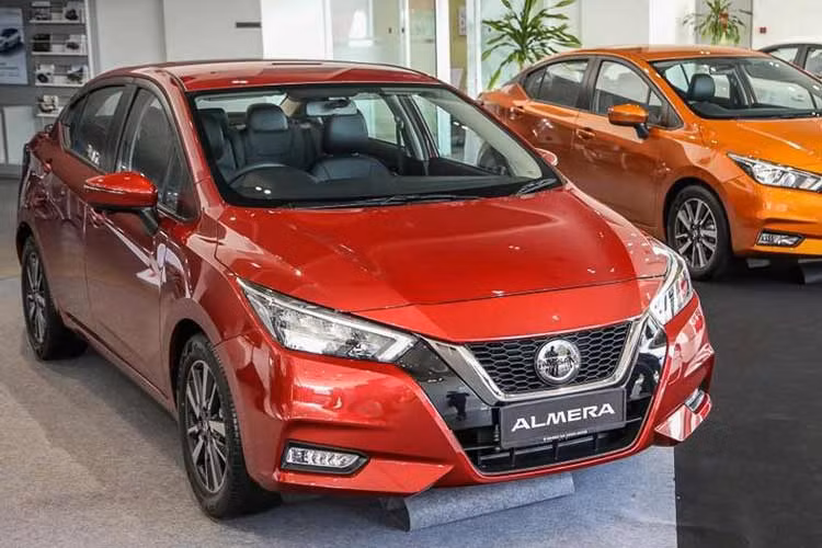 Loat xe sedan co B 