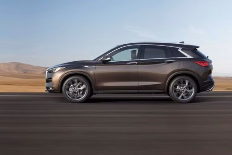 Mẫu SUV nhỏ chỉ tiêu thụ 8,7 lít/100 km với phiên bản cầu trước, và 9 lít/100 km với phiên bản dẫn động 4 bánh. Mức tiêu thụ nhiên liệu ấn tượng với một mẫu xe có công suất lên tới 268 mã lực. Các công nghệ an toàn như: cảnh báo va chạm phía trước, cảnh báo điểm mù, hỗ trợ phanh khẩn cấp, cảnh báo người đi bộ qua đường... 