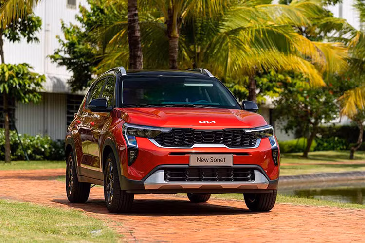 Doanh so SUV co A nua dau 2024 - VinFast VF5 la 