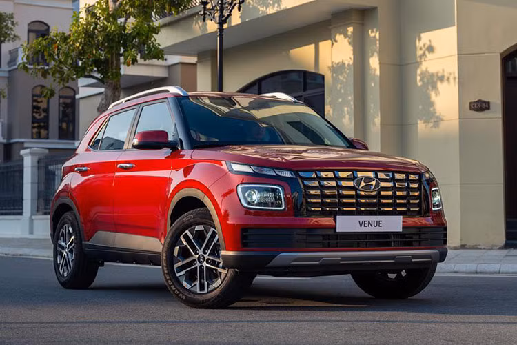 Doanh so SUV co A nua dau 2024 - VinFast VF5 la 