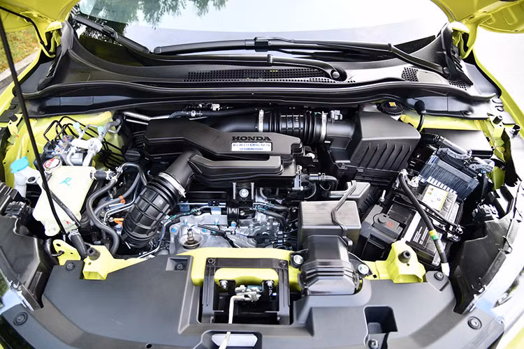 Về trang bị an toàn, Honda XR-V 2019 có hệ thống Honda Sensing với tính năng kiểm soát hành trình chủ động, phanh giảm thiểu va chạm, hỗ trợ giữ làn đường và nhận diện biển báo giao thông.