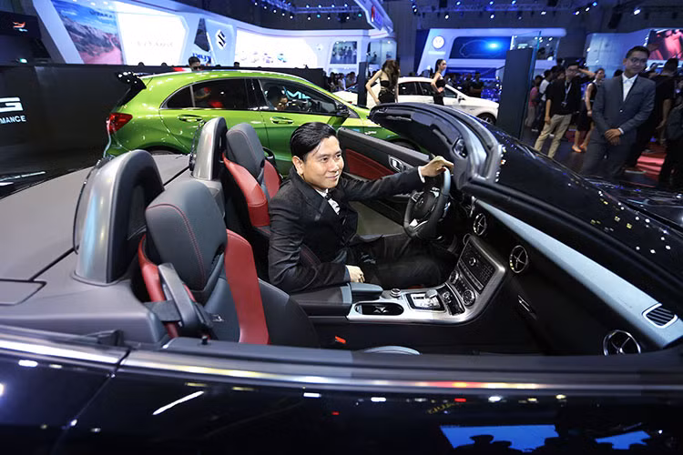 MBV thiết kế riêng một khu vực đón khách VIP tiện nghi, sang trọng với sự đồng hành của thương hiệu nội thất cao cấp Eleganz và hãng âm thanh Bang &amp; Olufsen. Thông qua sự kiện, MBV muốn nhắn gửi thông điệp rằng hãng sẽ tiếp tục đa dạng hóa danh mục sản phẩm, phát triển mạnh mẽ hệ thống đại lý nhằm phát triển bền vững, dài hạn tại thị trường Việt Nam.