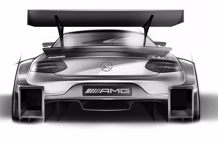 Năm 2016, German Touring Car quy định loạt động cơ V8 4.0L với góc chữ V nghiêng 90 độ không trang bị bộ tăng áp bơm ra tối đa là 500 mã lực. Đến năm 2017 thì lại là động cơ tăng áp 4 xi-lanh thẳng hàng dung tích 2.0L sản sinh tối đa 600 mã lực.