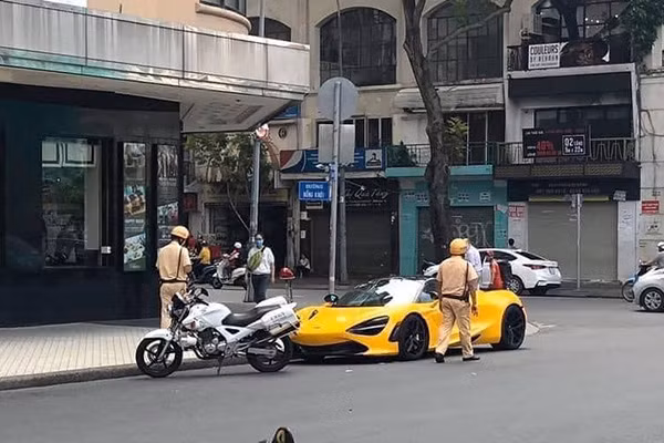 Tai sao McLaren 720S Spider hon 23 ty bi tam giu o Sai Gon?