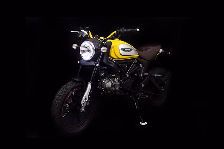 Tại thị trường xe máy Việt, "bản nhái" của Ducati Scrambler Icon sẽ có 2 tùy chọn màu sơn là đỏ và vàng. Lifan Hunter scrambler 125 đang được bán với giá chỉ 38 triệu đồng, rẻ hơn rất nhiều so với chiếc Scrambler xin đang được bán chính hãng từ nhà phân phối Ducati Việt Nam.