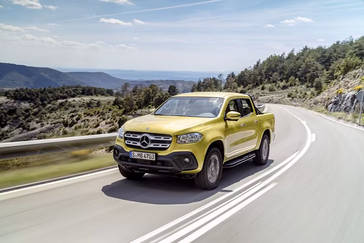 3 phiên bản gồm; X-Class Pure chuyên dụng cho công việc, thích hợp cho nông dân và chủ đất. Phiên bản X-Class Progressive dành cho thương mại, thích hợp cho chủ doanh nghiệp và thầu xây dựng. Phiên bản cuối cùng là X-Class Power bắt mắt và hầm hố hơn dành cho những người mê off-road thích du lịch và phiêu lưu các cung đường mới.