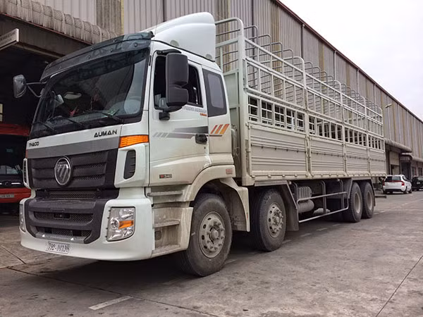 Thaco trieu hoi gan 700 xe oto tai do loi 