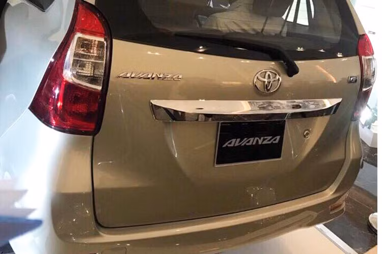 Avanza là mẫu MPV cỡ nhỏ được trang bị động cơ động cơ xăng 4 xy-lanh, dung tích 1.3 L, sản sinh công suất tối đa 99 mã lực và mô-men xoắn cực đại 123 Nm. Tiếp theo là động cơ xăng 1.5 L công suất 107 mã lực và mô-men xoắn cực đại 140 Nm. Cả hai động cơ kết hợp với hộp số sàn 5 cấp tiêu chuẩn và tự động 4 cấp tùy chọn. Mức giá dự kiến cho mẫu xe này khoảng từ 620 triệu đồng.