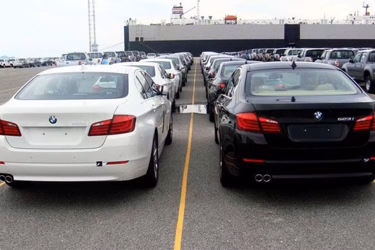 Tháng 9/2017 vừa qua, đại diện BMW tại Châu Á (BMW Group Asia) chính thức thông báo về việc BMW ký thư ngỏ ý nhằm thể hiện ý định chọn Thaco trở thành nhà đầu tư và nhập khẩu xe BMW, MINI và BMW-Motorrad tại thị trường Việt Nam kể từ ngày 1/1/2018.