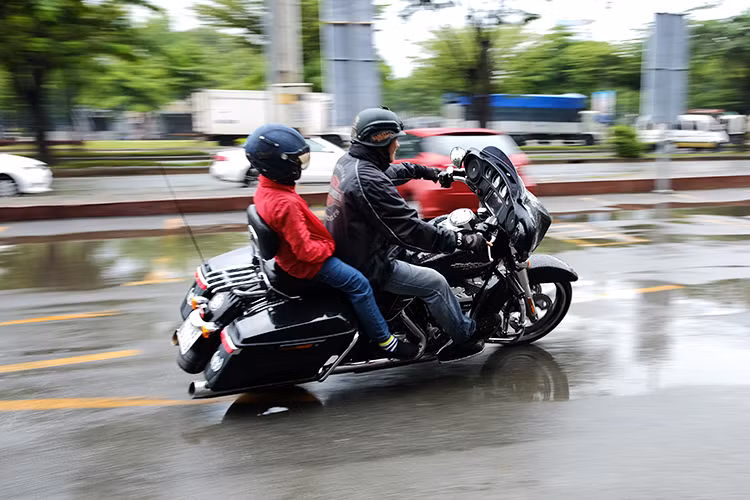 Cũng trong buổi huấn luyện này, HDSG cũng thiệu đến các khách hàng loạt xe môtô mới nhất của mình vừa xuất hiện tại thị trường Việt Nam như; Harley-Davidson Fat Bob 114 2018, Heritage 2018, Softail Slim, Breakout 2018, Harley-Davidson Forty-Eight 115th Anniversary phiên bản kỷ niệm 115 năm của thương hiệu môtô Mỹ đầu tiên về Việt Nam….