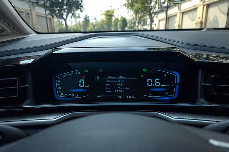 Hyundai Custin – MPV xung dang voi muc gia duoi 1 ty dong-Hinh-7