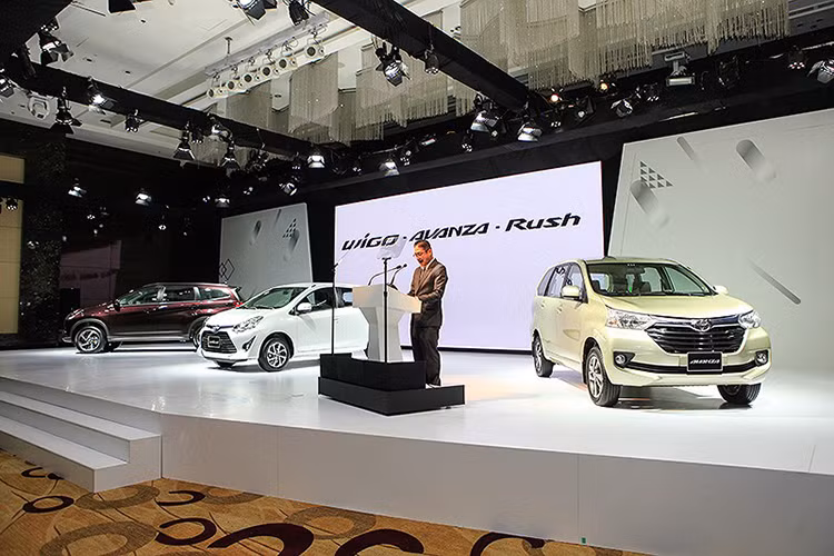 Theo báo cáo doanh số từ Toyota Việt Nam, tính từ đầu năm đến hết tháng 11/2018, doanh số xe lắp ráp trong nước đang tăng cao so với cùng kỳ năm trước. Tăng mạnh nhất là Toyota Vios, bán nhiều hơn 4.000 xe (tăng 26,8%) so với cùng kỳ năm 2017 và thấp nhất là Toyota Camry, đạt hơn 1.000 xe (tăng 42,2%).