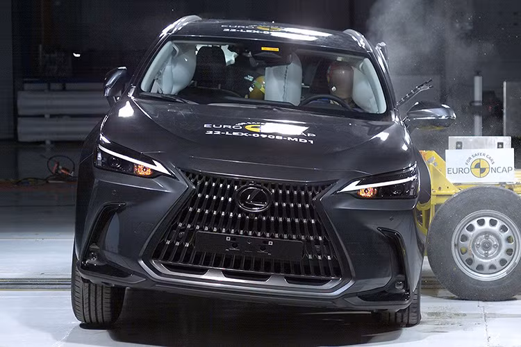 Lexus NX 2022 dat chuan an toan cao nhat cua Euro NCAP-Hinh-2